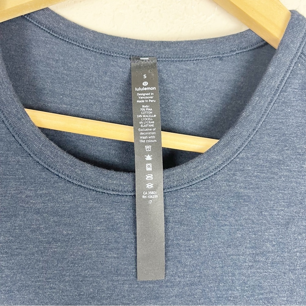 Lululemon Blue Long Sleeve Shirt Mens Size Small - Picture 4 of 5